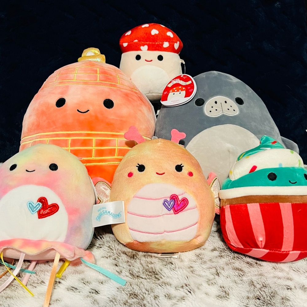 Adorable Squishmallow bundle of 6. All new with attached tags.